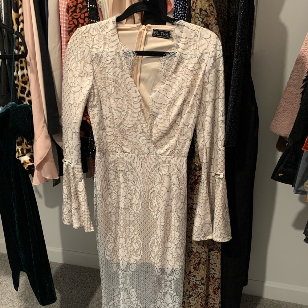 Vici white lace dress